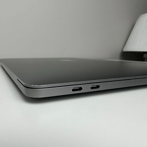 ❌SOLD❌Apple MacBook Pro 15-inch Intel Core i9, 512GB SSD, 16GB - 2019 - Picture 11 of 14